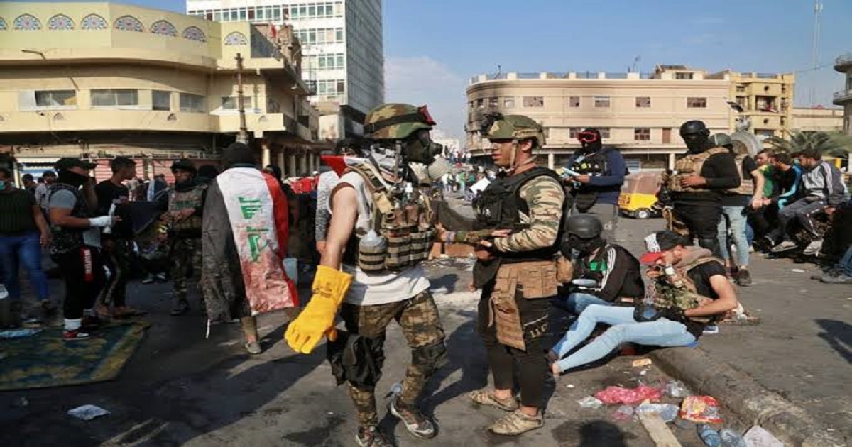 Iraq protesters burn down Iran consulate in Najaf