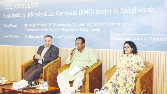 5% cash incentive sought on RMG export for next 3 years