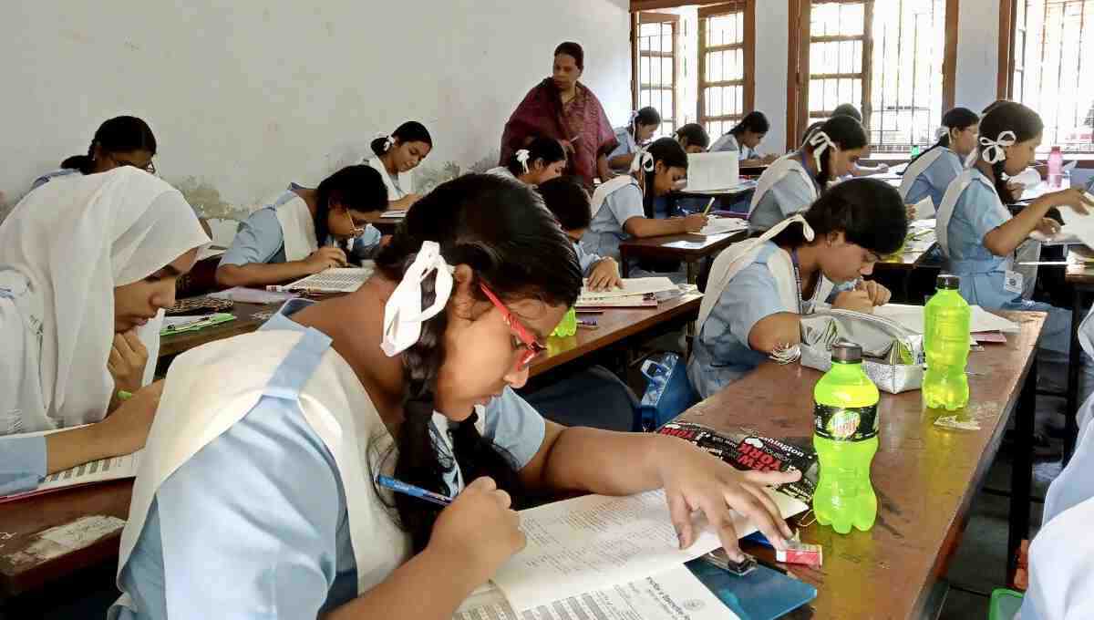 Saturday’s JSC, JDC exams postponed for cyclone ‘Bulbul’