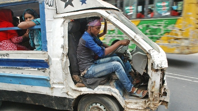 Form taskforces in districts to bar unfit vehicles: HC to govt