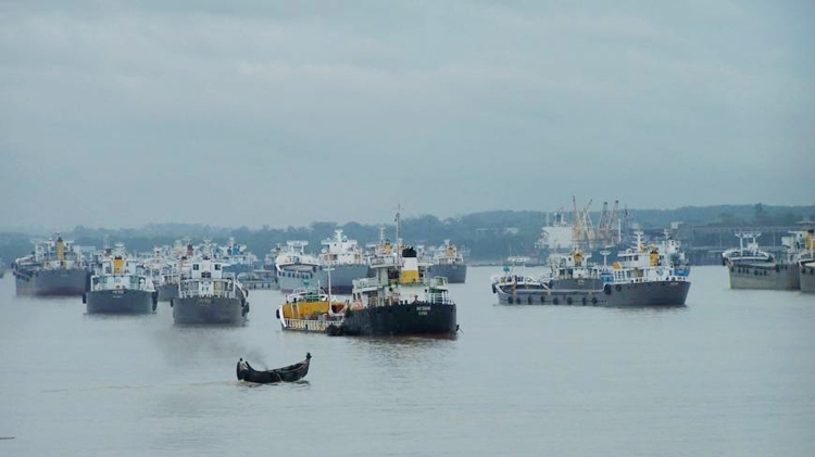 Extortion from CTG port to Sadarghat raises price of goods