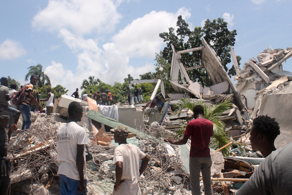 Haiti searches for survivors after quake kills at least 304